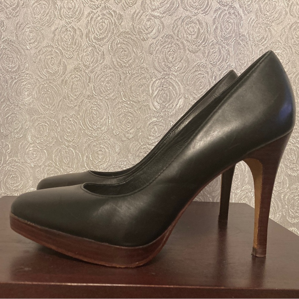 Steve Madden Risque Black Leather Women Platform Heels Size 8M 4” Heel